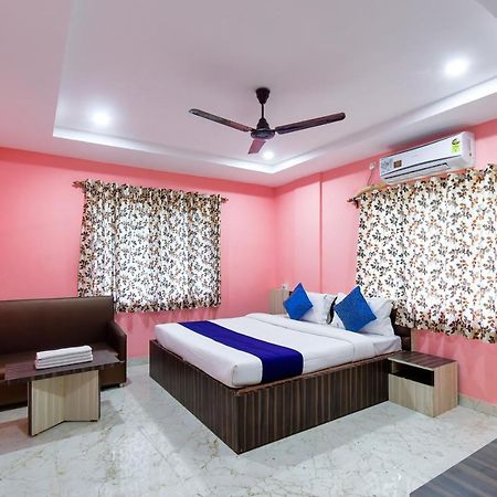 كولكاتا Hotel Blue Abedin المظهر الخارجي الصورة