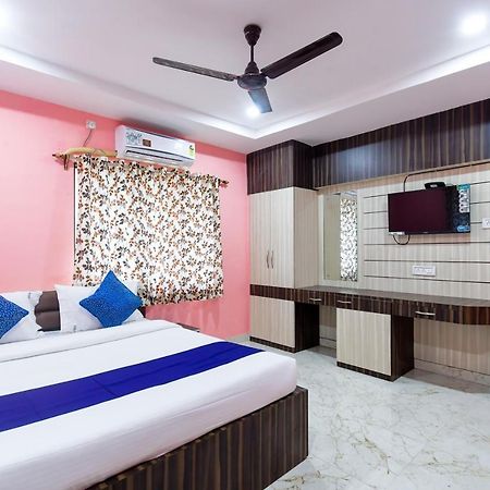 كولكاتا Hotel Blue Abedin المظهر الخارجي الصورة