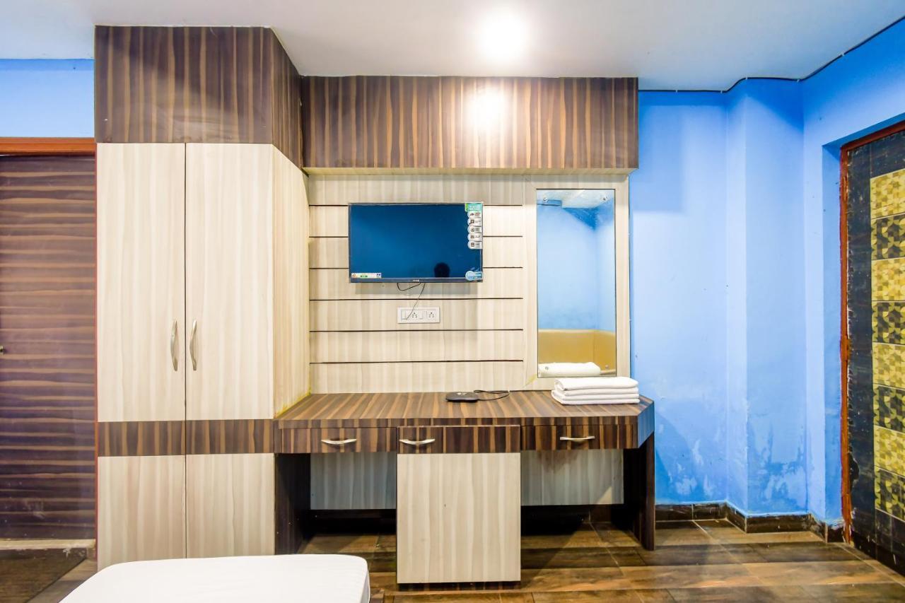 كولكاتا Hotel Blue Abedin المظهر الخارجي الصورة