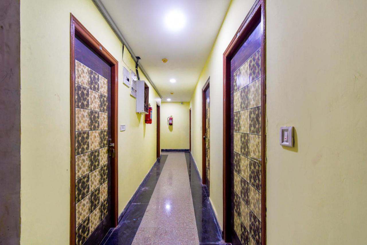 كولكاتا Hotel Blue Abedin المظهر الخارجي الصورة