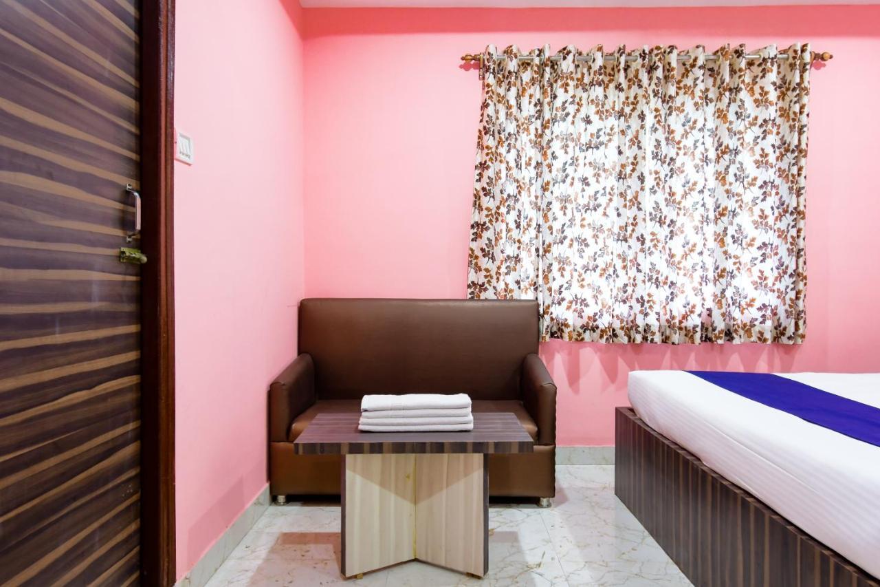 كولكاتا Hotel Blue Abedin المظهر الخارجي الصورة