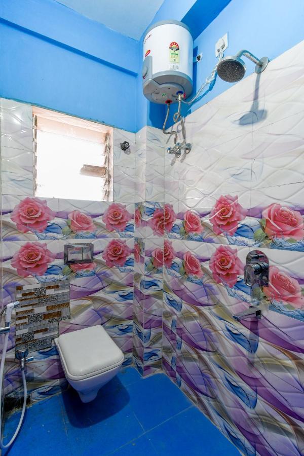 كولكاتا Hotel Blue Abedin المظهر الخارجي الصورة
