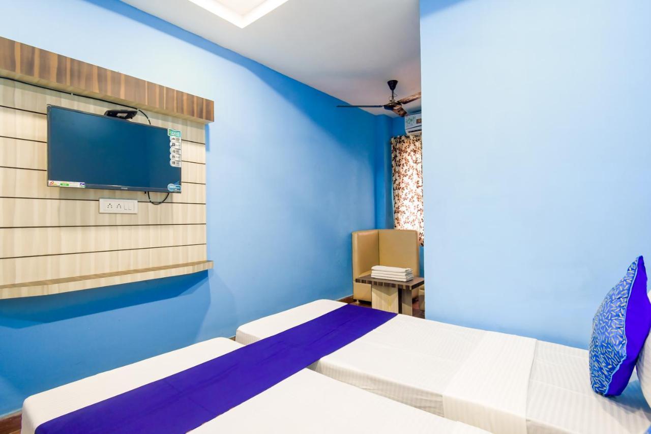كولكاتا Hotel Blue Abedin المظهر الخارجي الصورة