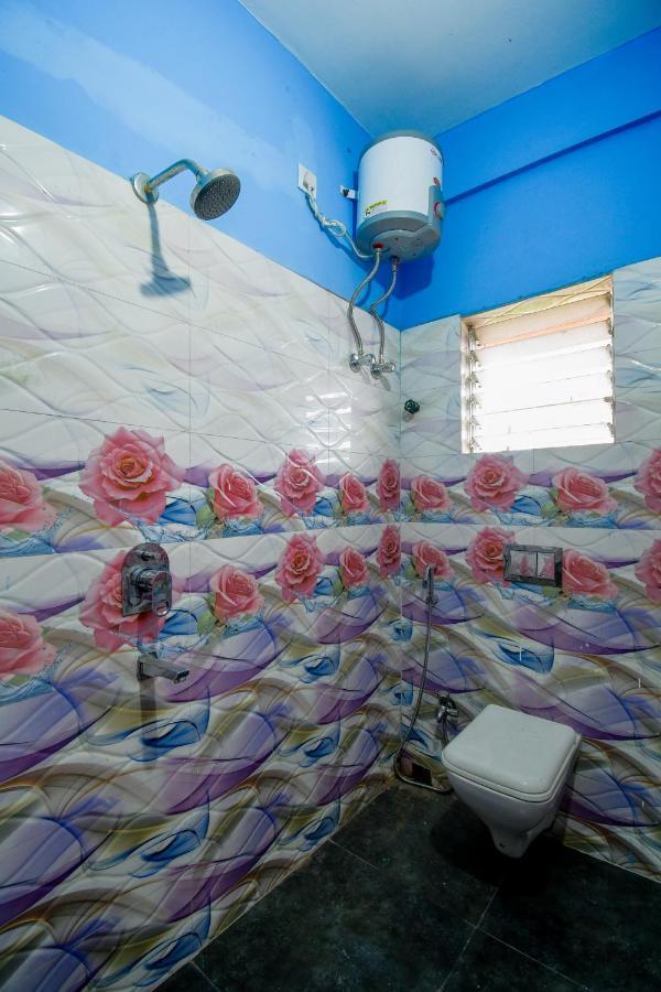 كولكاتا Hotel Blue Abedin المظهر الخارجي الصورة