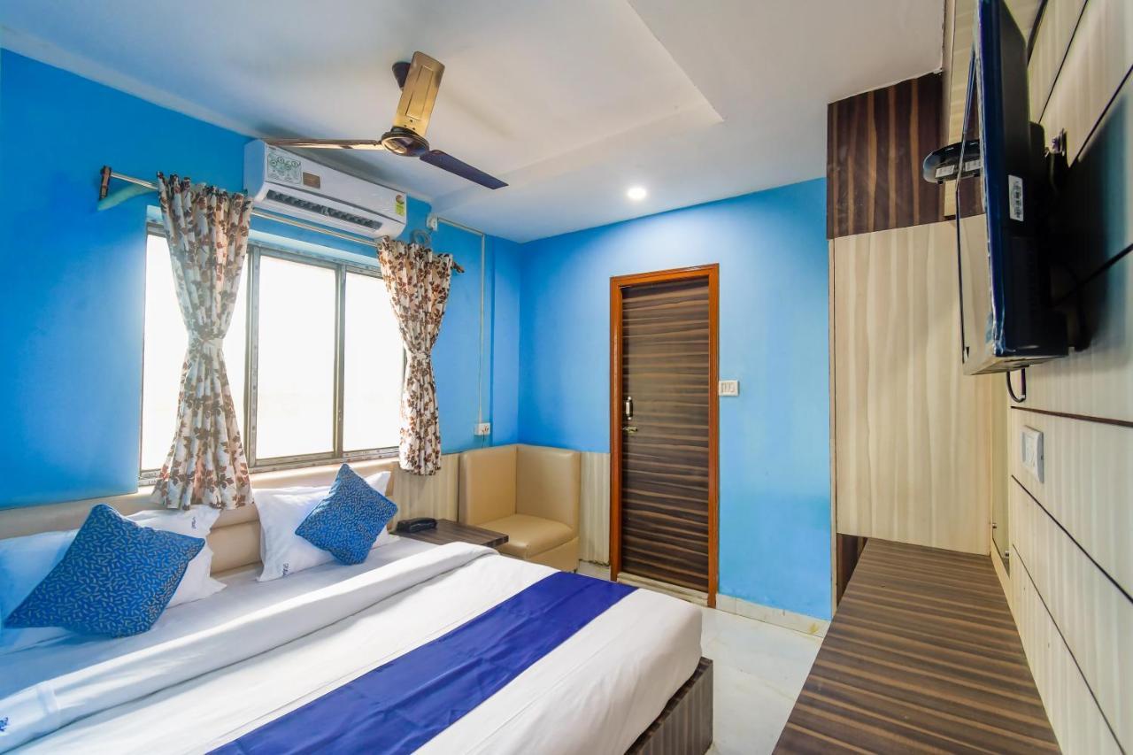 كولكاتا Hotel Blue Abedin المظهر الخارجي الصورة